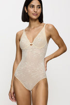  Shapewear Body model 230330 Triumph 